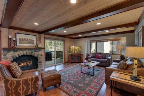 Pine Tree Chalet image 1