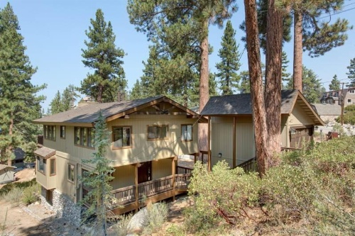 Pine Tree Chalet image 4